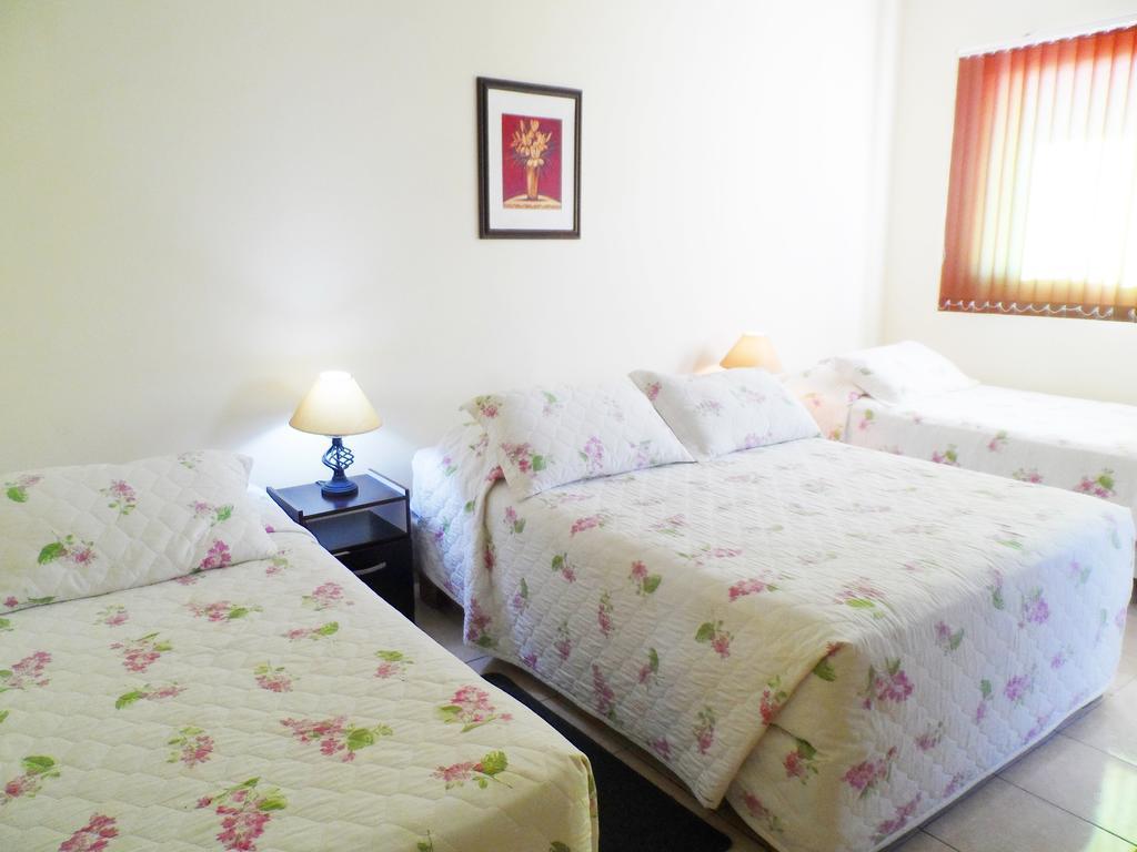 Petit Rivera Hotel Ruang foto