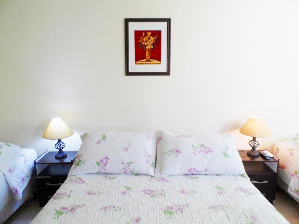 Petit Rivera Hotel Ruang foto